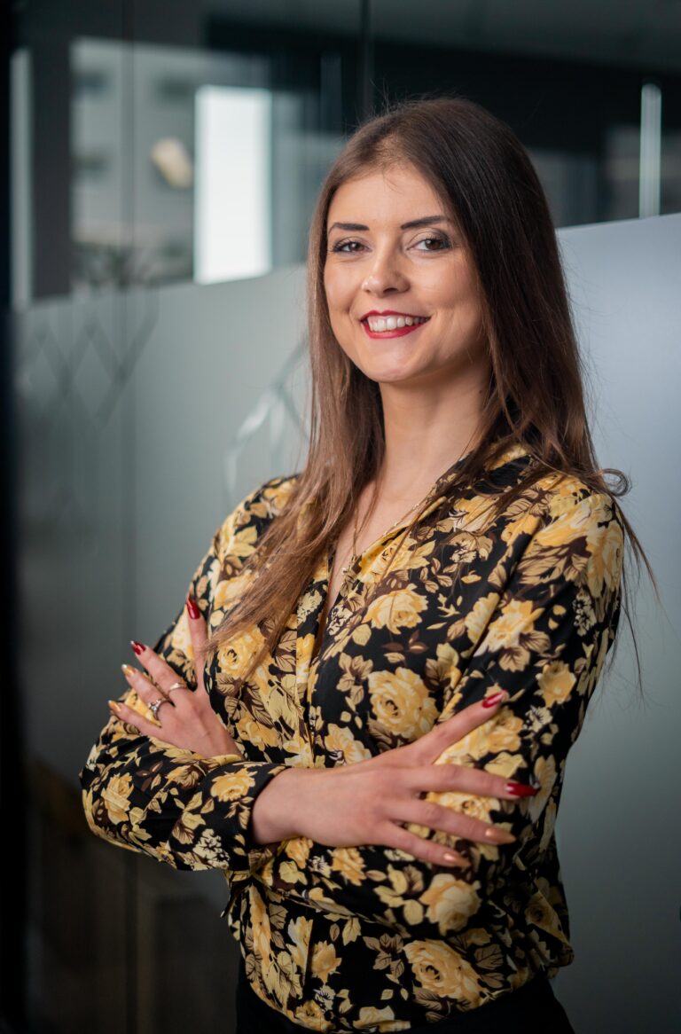 ile zarabia przedstawiciel handlowy